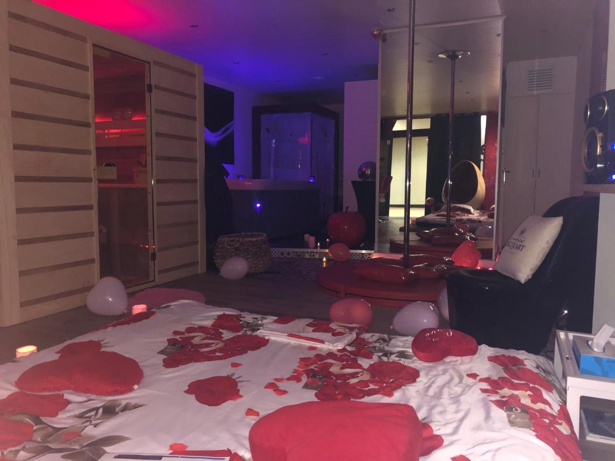 Spabyelleetlui Spa Rouge Ou Bleu Мускро́н Экстерьер фото