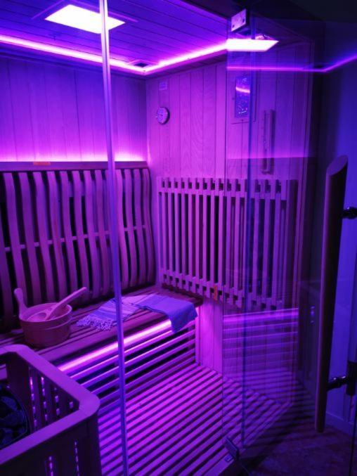 Spabyelleetlui Spa Rouge Ou Bleu Мускро́н Экстерьер фото